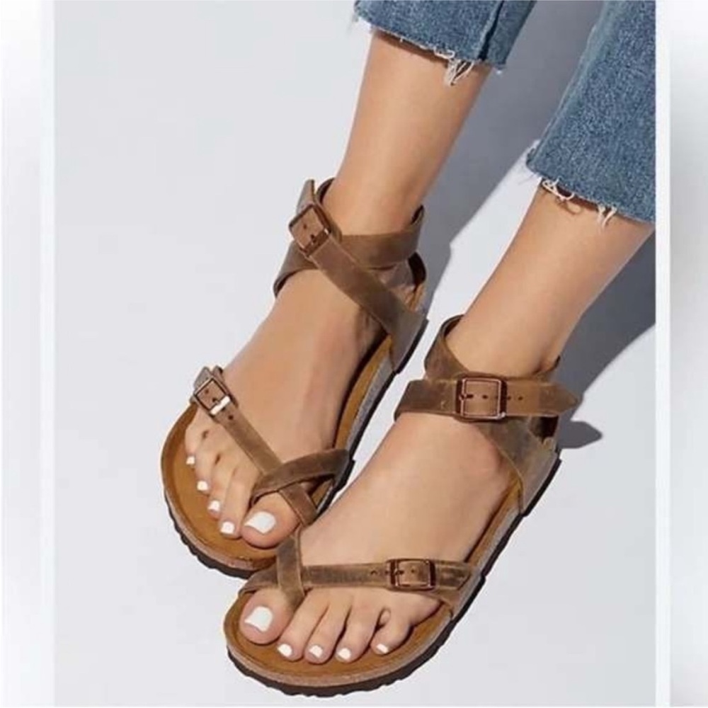 NEW Birkenstock Women’s Yara Leather Strappy Sandal